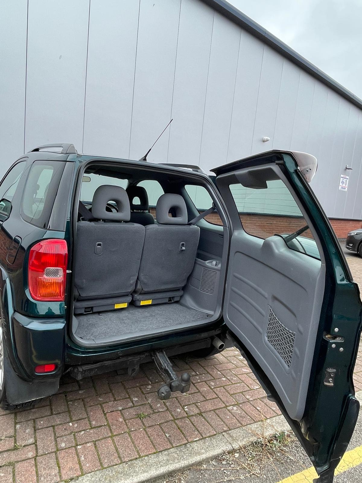 Toyota RAV4 2.0 VVT-i NRG SUV 3dr Petrol Manual 4WD (211 g/km, 147 bhp)