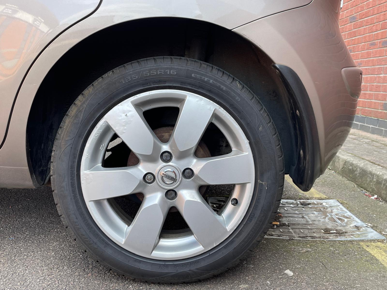 Nissan Note 1.6 16V Tekna Hatchback 5dr Petrol Manual Euro 4 (110 ps)