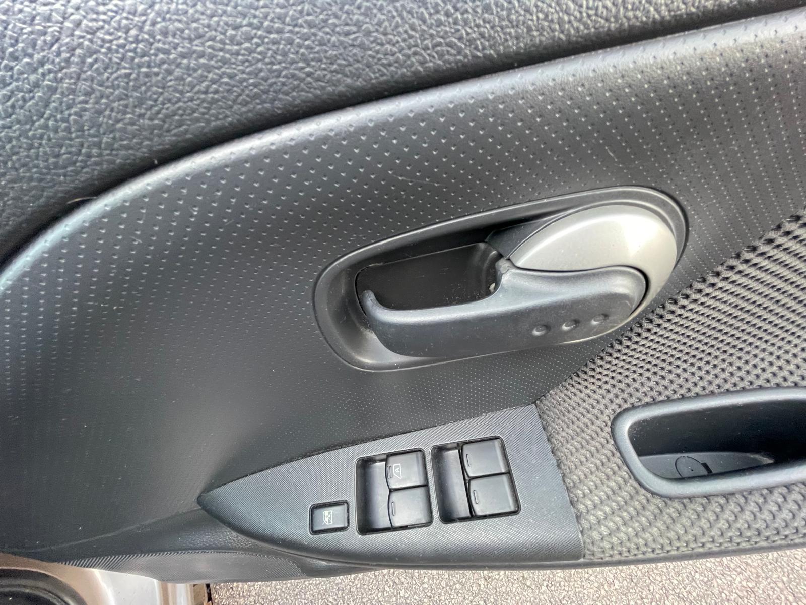 Nissan Note 1.6 16V Tekna Hatchback 5dr Petrol Manual Euro 4 (110 ps)