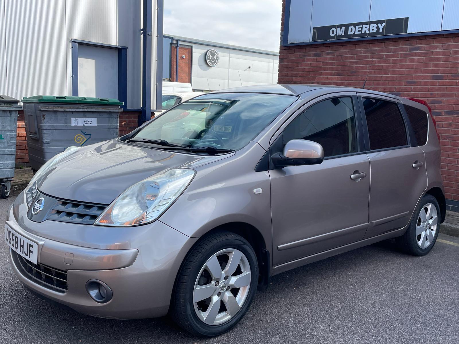 Nissan Note 1.6 16V Tekna Hatchback 5dr Petrol Manual Euro 4 (110 ps)