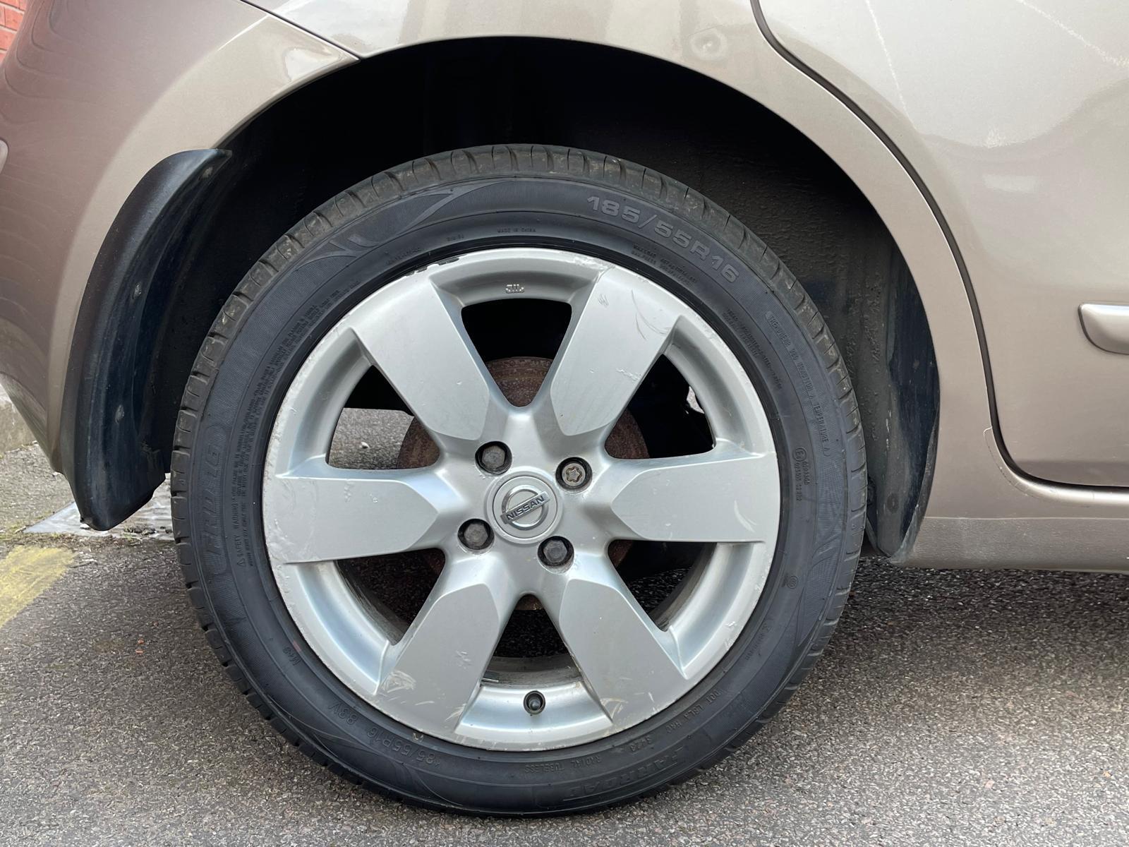 Nissan Note 1.6 16V Tekna Hatchback 5dr Petrol Manual Euro 4 (110 ps)