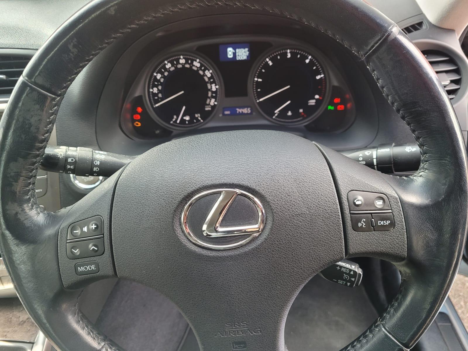 Lexus IS 2.2 220TD SE-L Saloon 4dr Diesel Manual (148 g/km, 175 bhp)