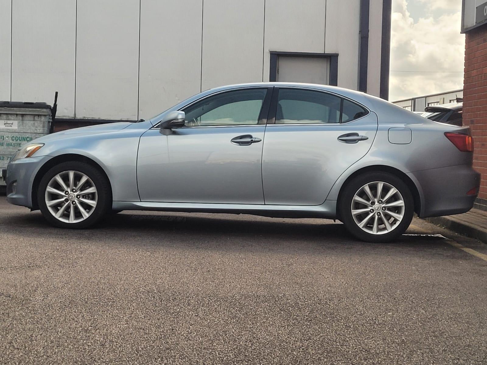 Lexus IS 2.2 220TD SE-L Saloon 4dr Diesel Manual (148 g/km, 175 bhp)