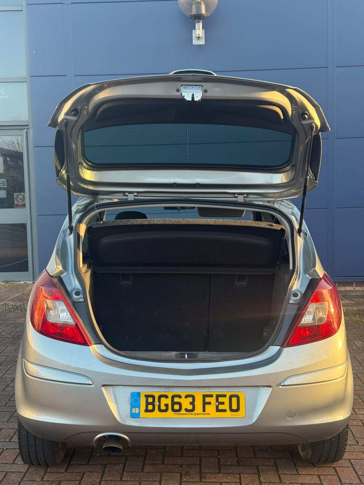 Vauxhall Corsa 1.2 16V SXi Hatchback 5dr Petrol Manual Euro 5 (A/C) (85 ps)