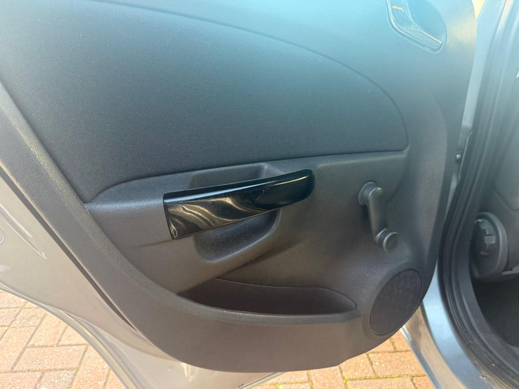 Vauxhall Corsa 1.2 16V SXi Hatchback 5dr Petrol Manual Euro 5 (A/C) (85 ps)