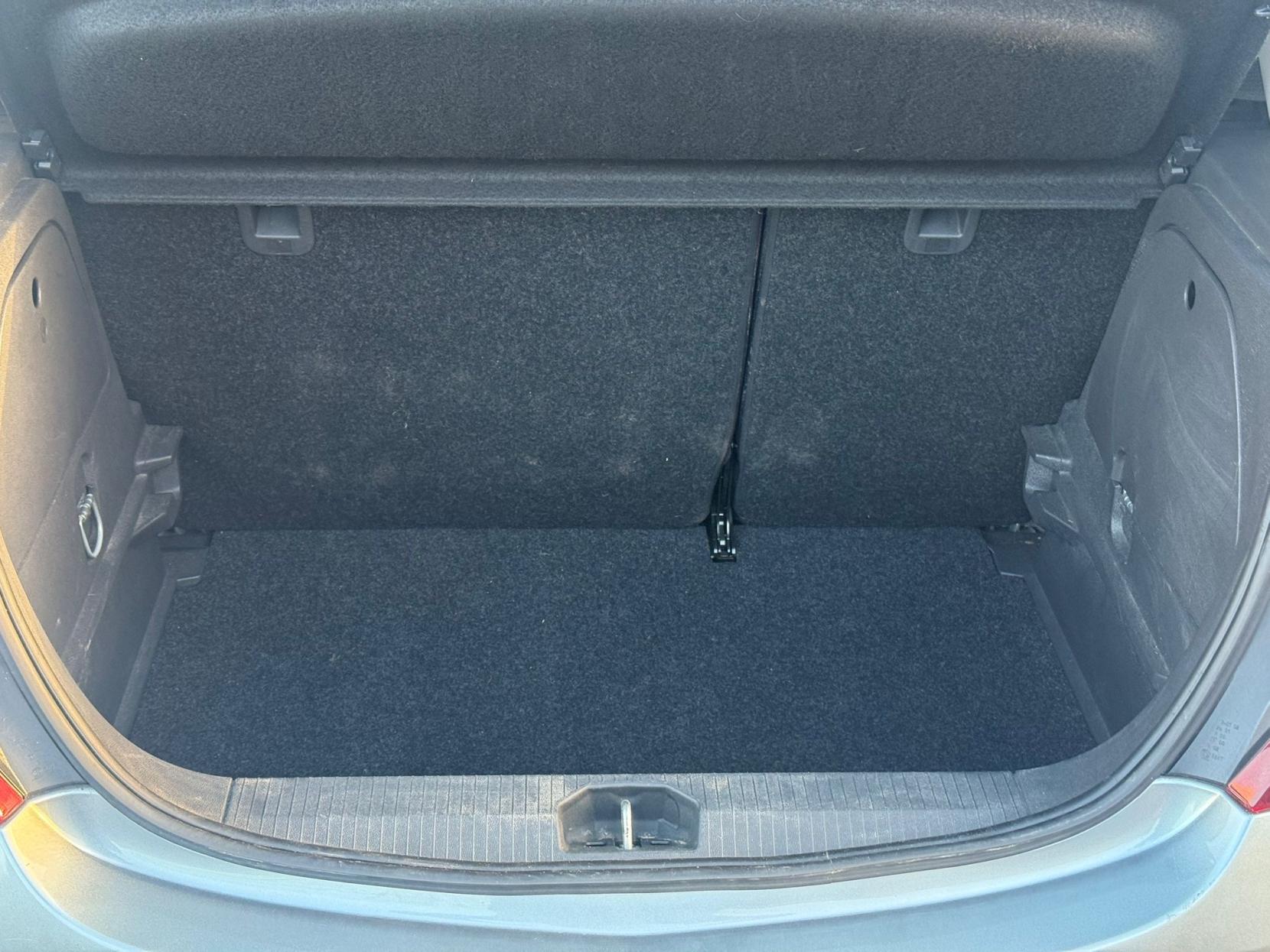 Vauxhall Corsa 1.2 16V SXi Hatchback 5dr Petrol Manual Euro 5 (A/C) (85 ps)