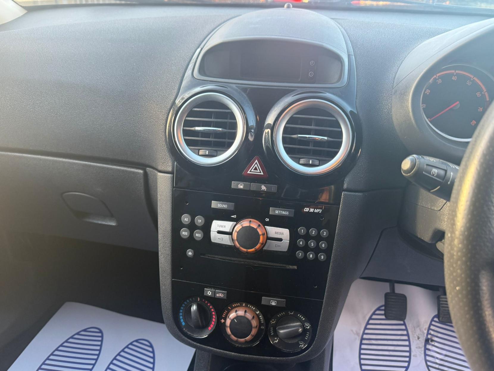 Vauxhall Corsa 1.2 16V SXi Hatchback 5dr Petrol Manual Euro 5 (A/C) (85 ps)