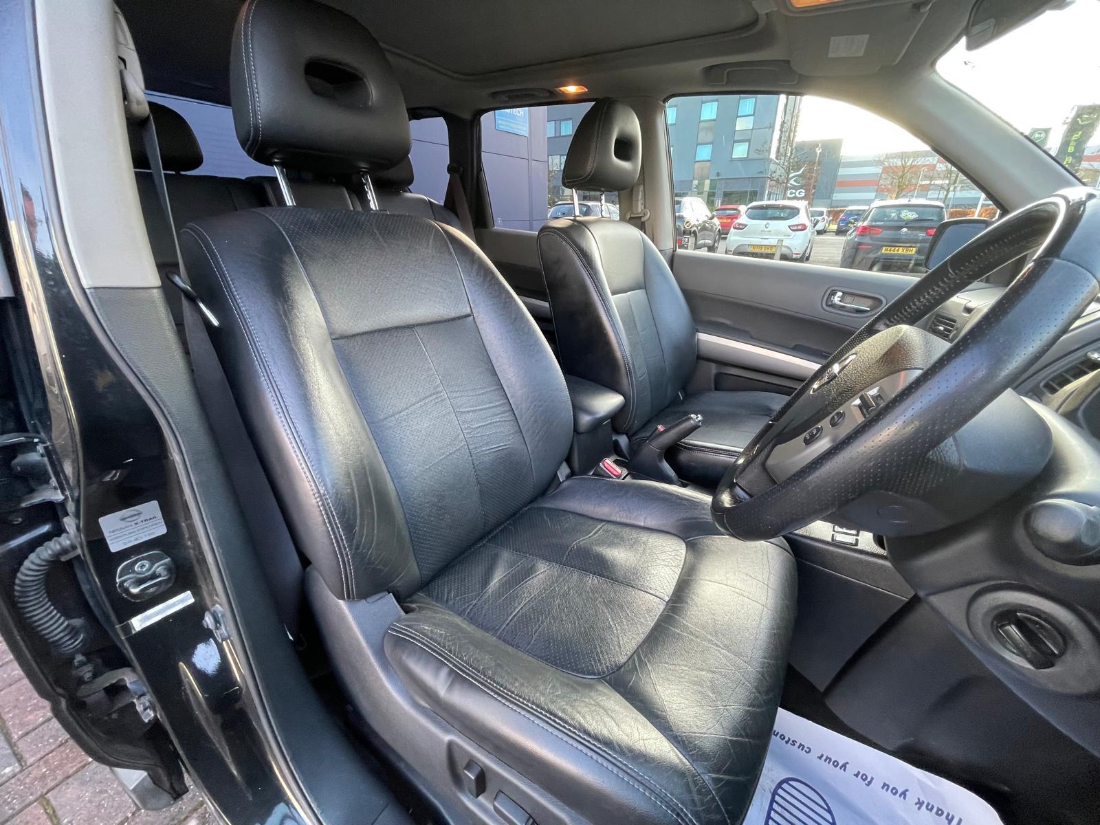 Nissan X-Trail 2.0 dCi Aventura Explorer SUV 5dr Diesel Auto 4WD Euro 4 (150 ps)