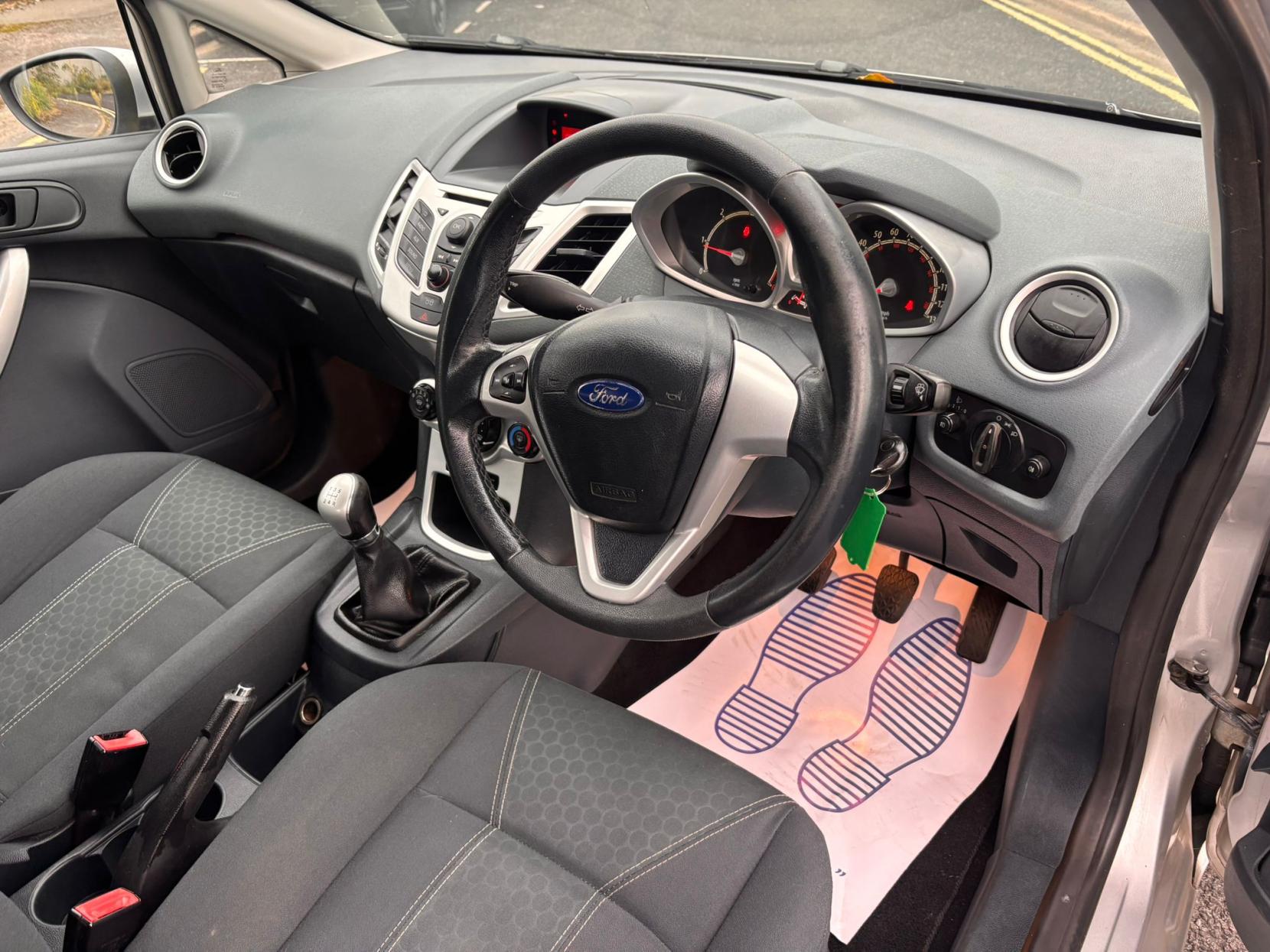 Ford Fiesta 1.4 TDCi Zetec Hatchback 5dr Diesel Manual (110 g/km, 67 bhp)