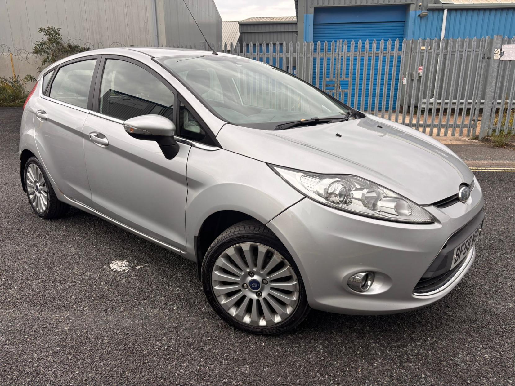 Ford Fiesta 1.4 TDCi Zetec Hatchback 5dr Diesel Manual (110 g/km, 67 bhp)