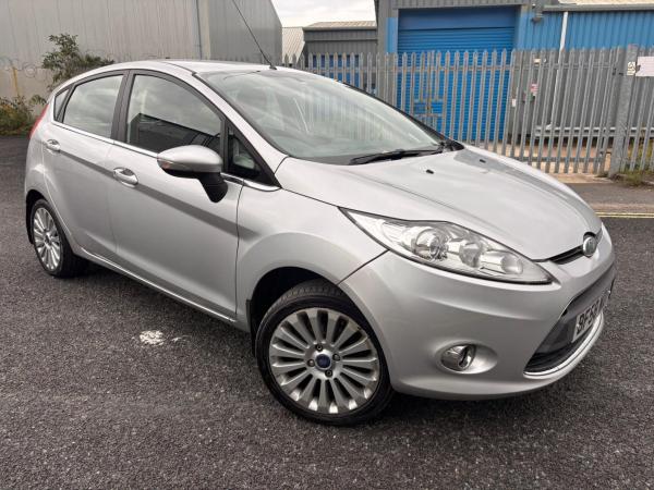 Ford Fiesta 1.4 TDCi Zetec Hatchback 5dr Diesel Manual (110 g/km, 67 bhp)