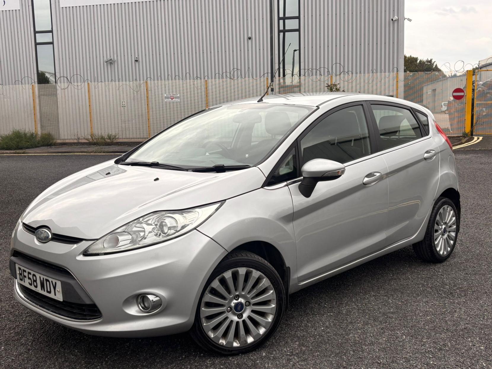 Ford Fiesta 1.4 TDCi Zetec Hatchback 5dr Diesel Manual (110 g/km, 67 bhp)