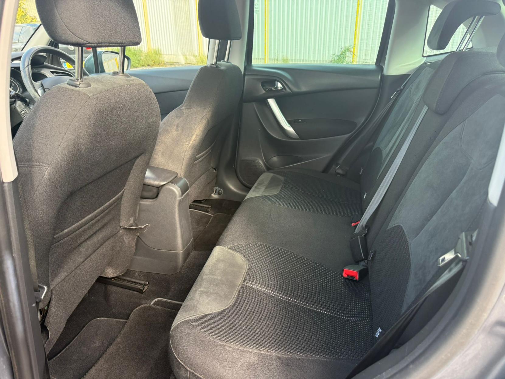 Citroen C3 1.6 HDi Exclusive Hatchback 5dr Diesel Manual Euro 4 (90 ps)
