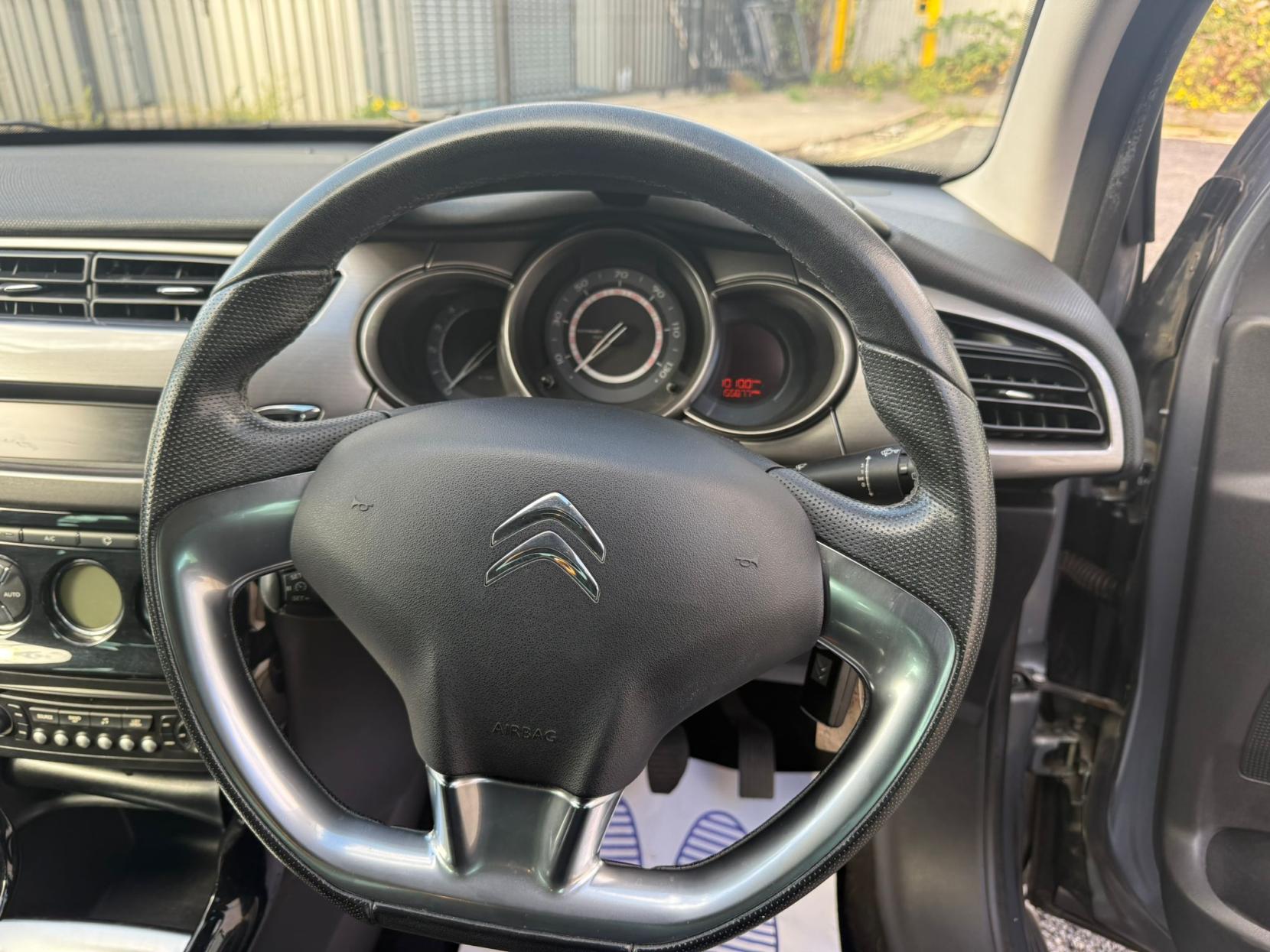 Citroen C3 1.6 HDi Exclusive Hatchback 5dr Diesel Manual Euro 4 (90 ps)