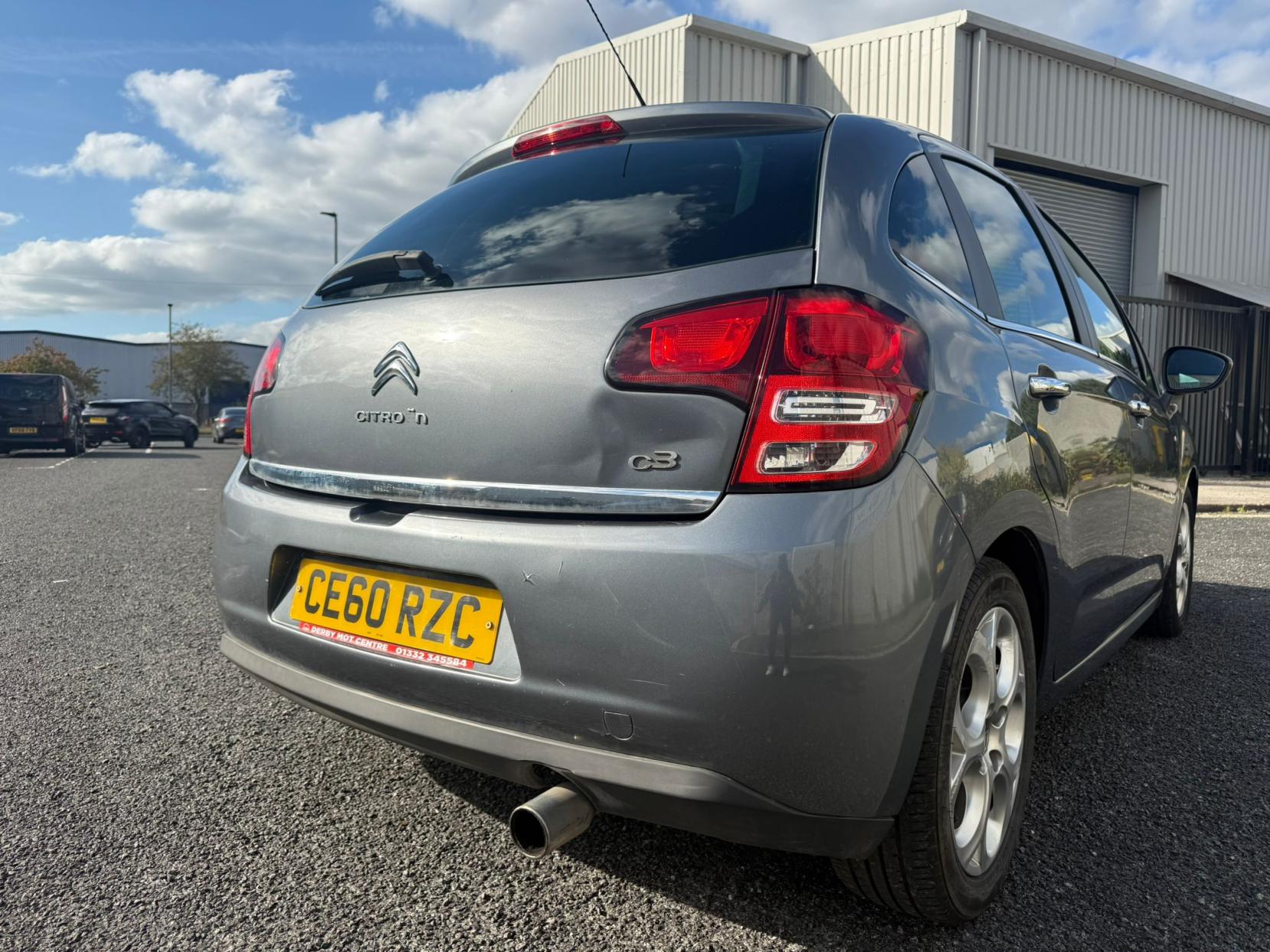 Citroen C3 1.6 HDi Exclusive Hatchback 5dr Diesel Manual Euro 4 (90 ps)