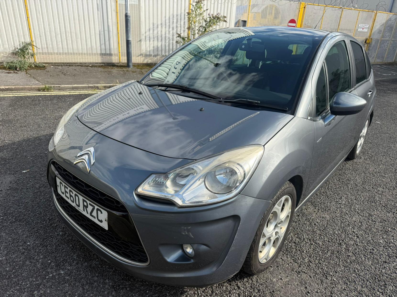 Citroen C3 1.6 HDi Exclusive Hatchback 5dr Diesel Manual Euro 4 (90 ps)
