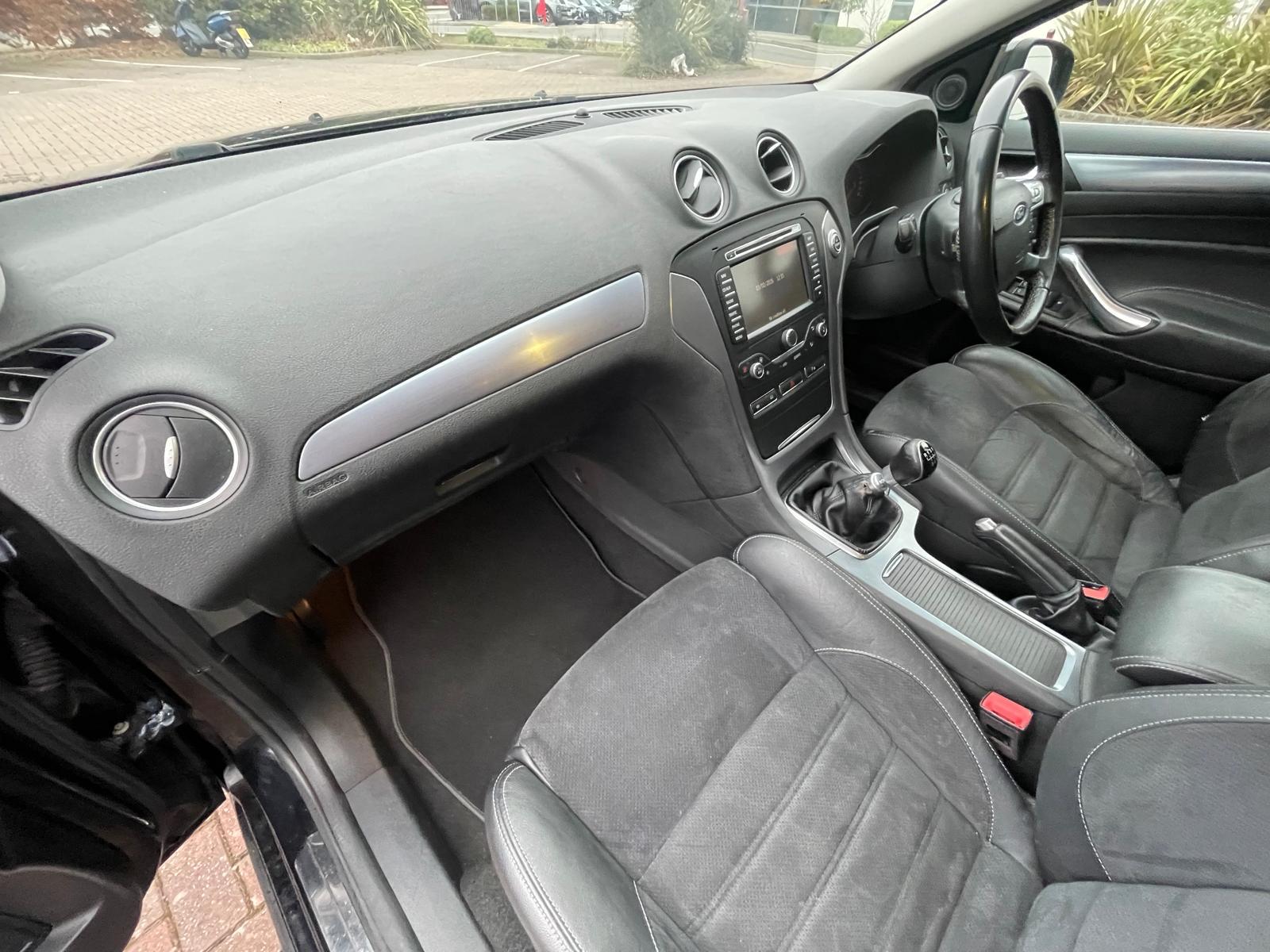 Ford Mondeo 2.0 TDCi Titanium X Estate 5dr Diesel Manual Euro 5 (163 ps)