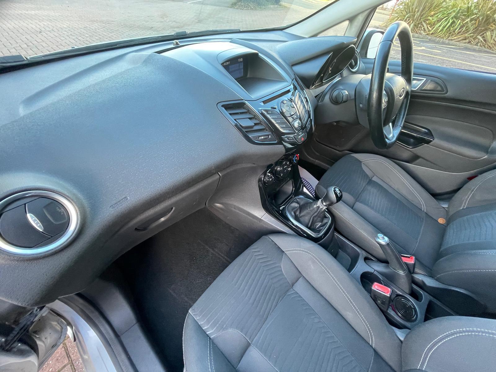 Ford Fiesta 1.5 TDCi Zetec Hatchback 5dr Diesel Manual Euro 6 (75 ps)