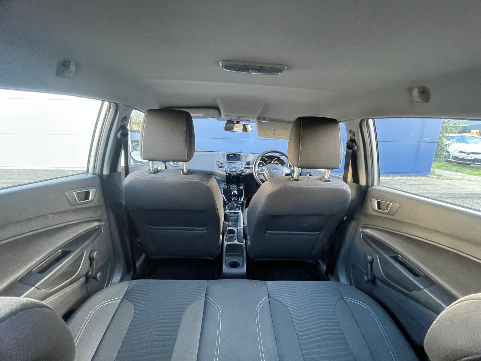 Ford Fiesta 1.5 TDCi Zetec Hatchback 5dr Diesel Manual Euro 6 (75 ps)