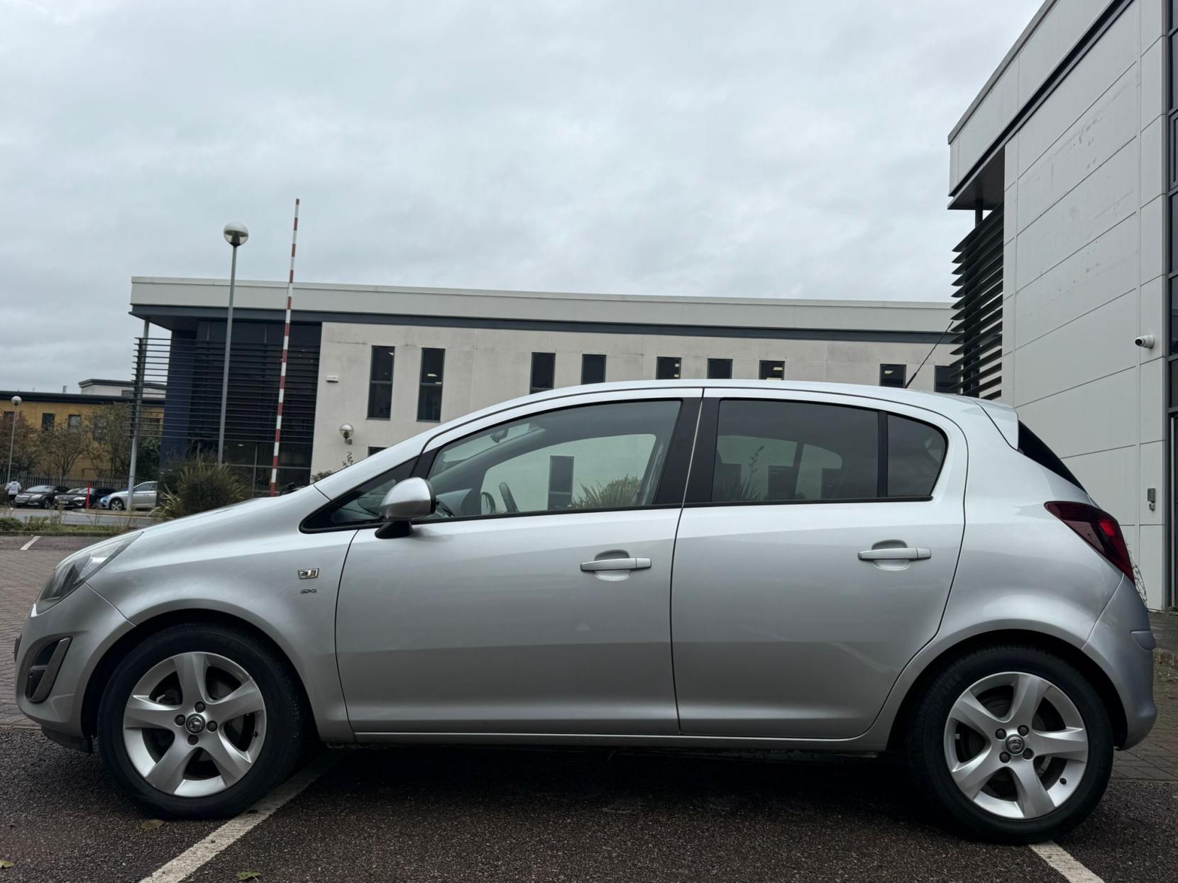 Vauxhall Corsa 1.4 16V SXi Hatchback 5dr Petrol Manual Wide Ratio Euro 5 (A/C) (100 ps)