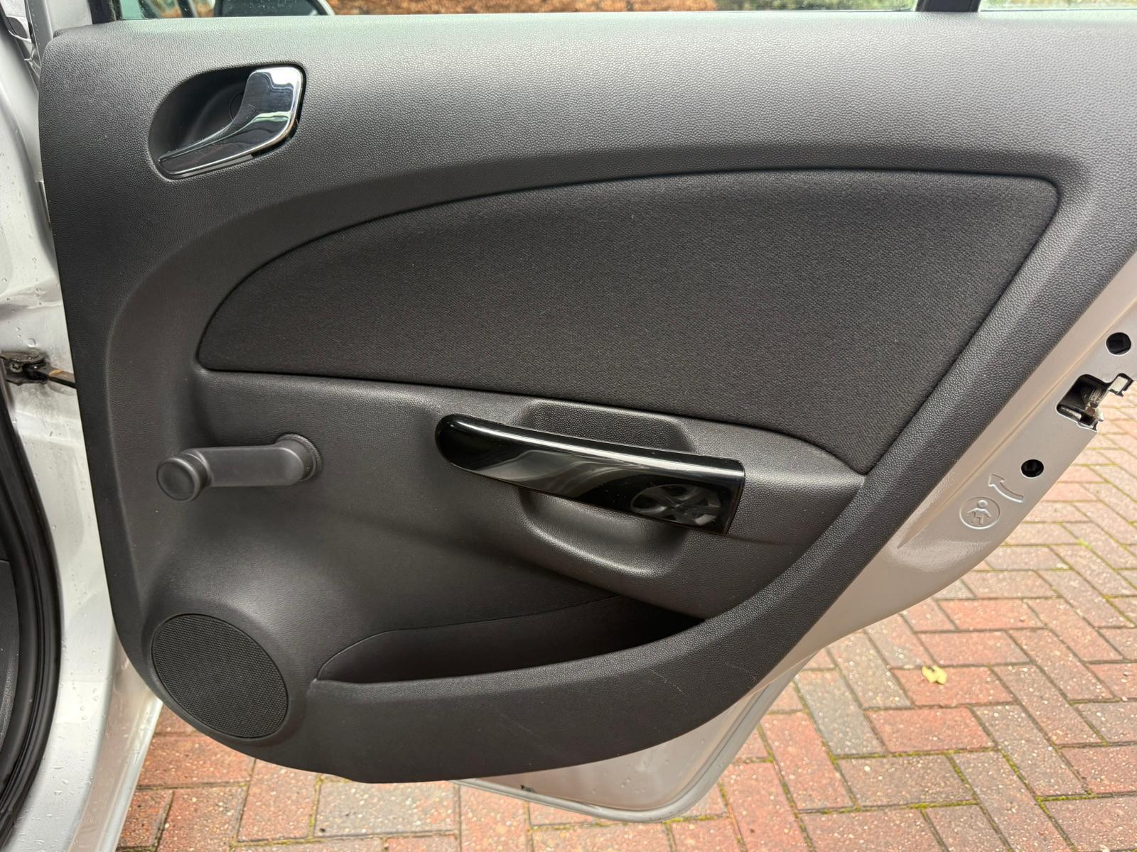 Vauxhall Corsa 1.4 16V SXi Hatchback 5dr Petrol Manual Wide Ratio Euro 5 (A/C) (100 ps)