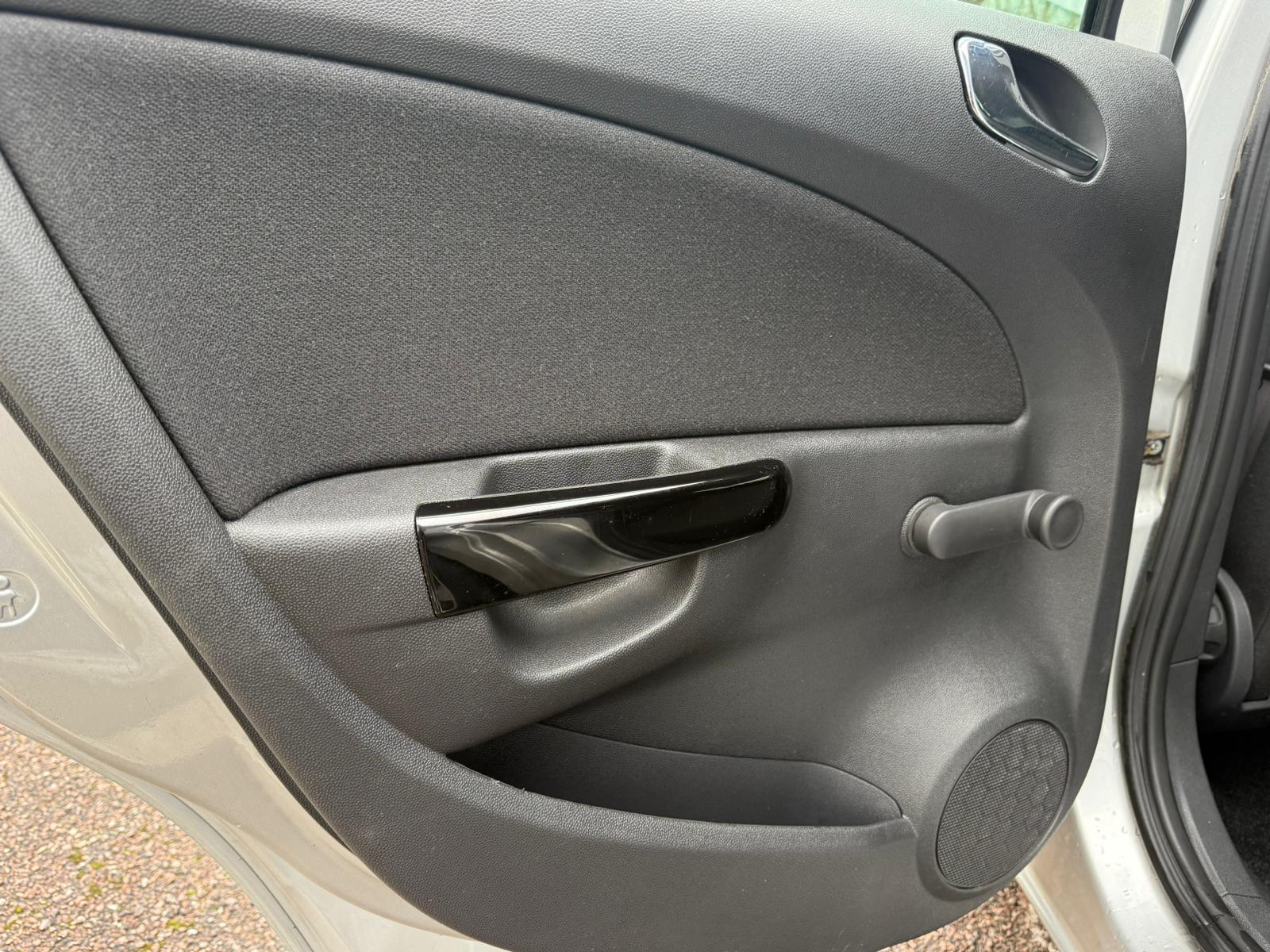 Vauxhall Corsa 1.4 16V SXi Hatchback 5dr Petrol Manual Wide Ratio Euro 5 (A/C) (100 ps)