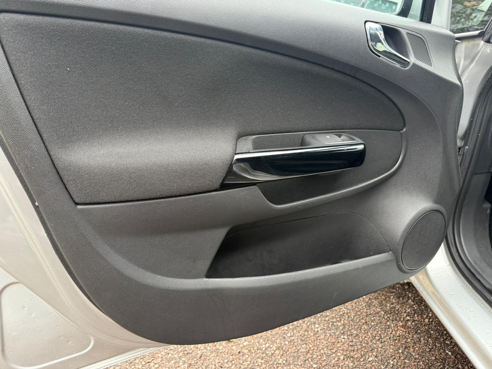 Vauxhall Corsa 1.4 16V SXi Hatchback 5dr Petrol Manual Wide Ratio Euro 5 (A/C) (100 ps)