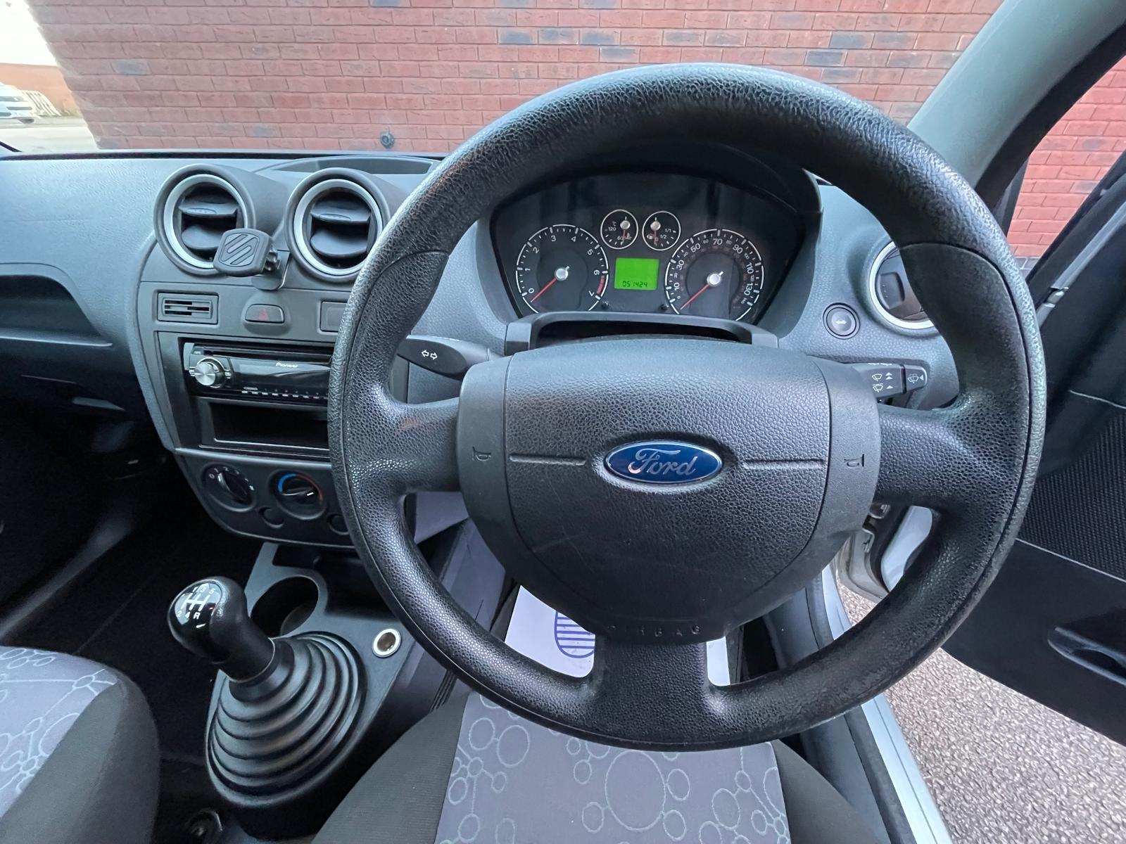 Ford Fiesta 1.25 Style Hatchback 3dr Petrol Manual (142 g/km, 74 bhp)