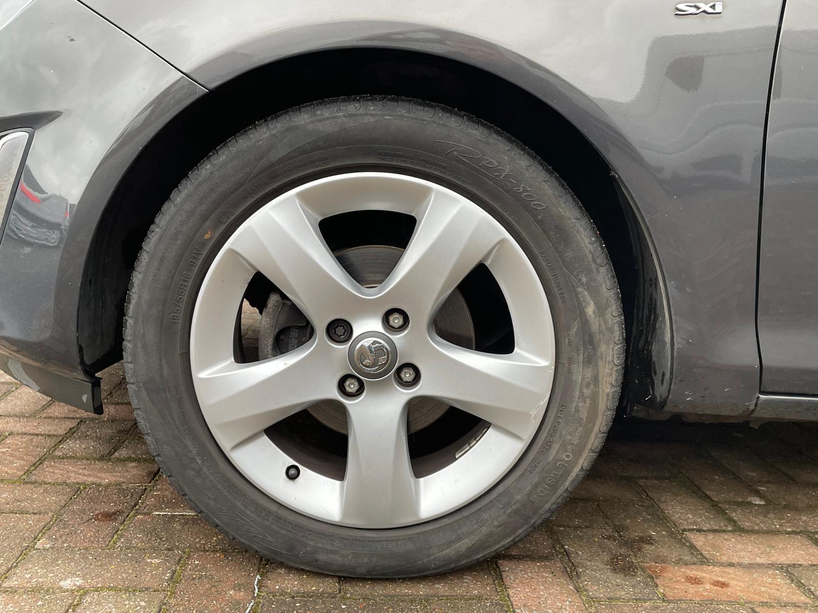 Vauxhall Corsa 1.4 16V SXi Hatchback 5dr Petrol Manual Wide Ratio Euro 5 (100 ps)