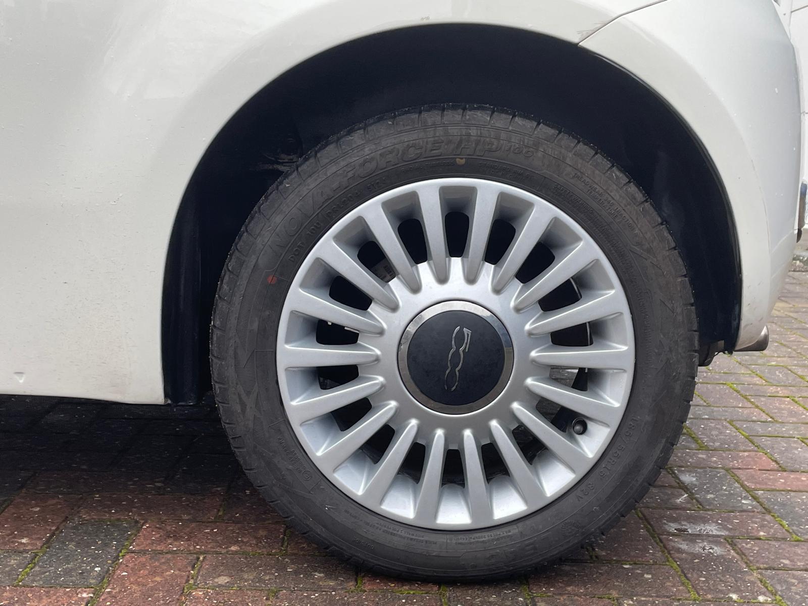 Fiat 500 1.2 Lounge Hatchback 3dr Petrol Manual Euro 4 (69 bhp)