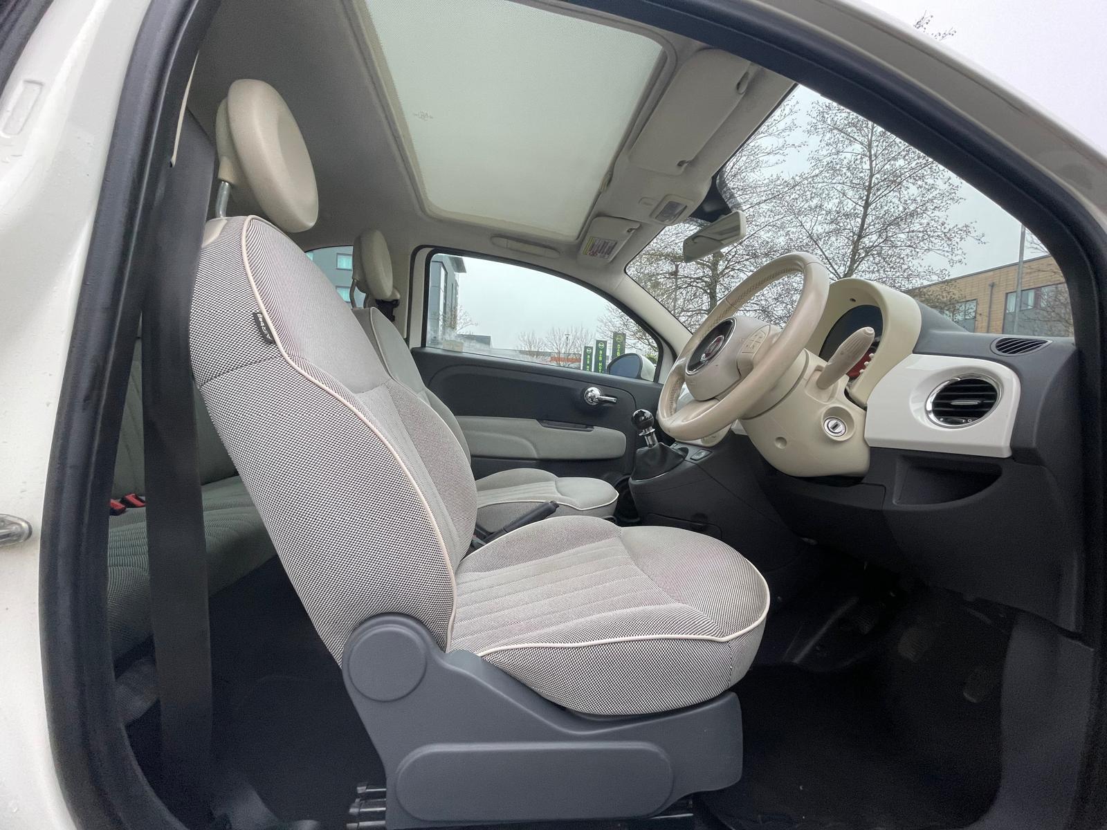 Fiat 500 1.2 Lounge Hatchback 3dr Petrol Manual Euro 4 (69 bhp)