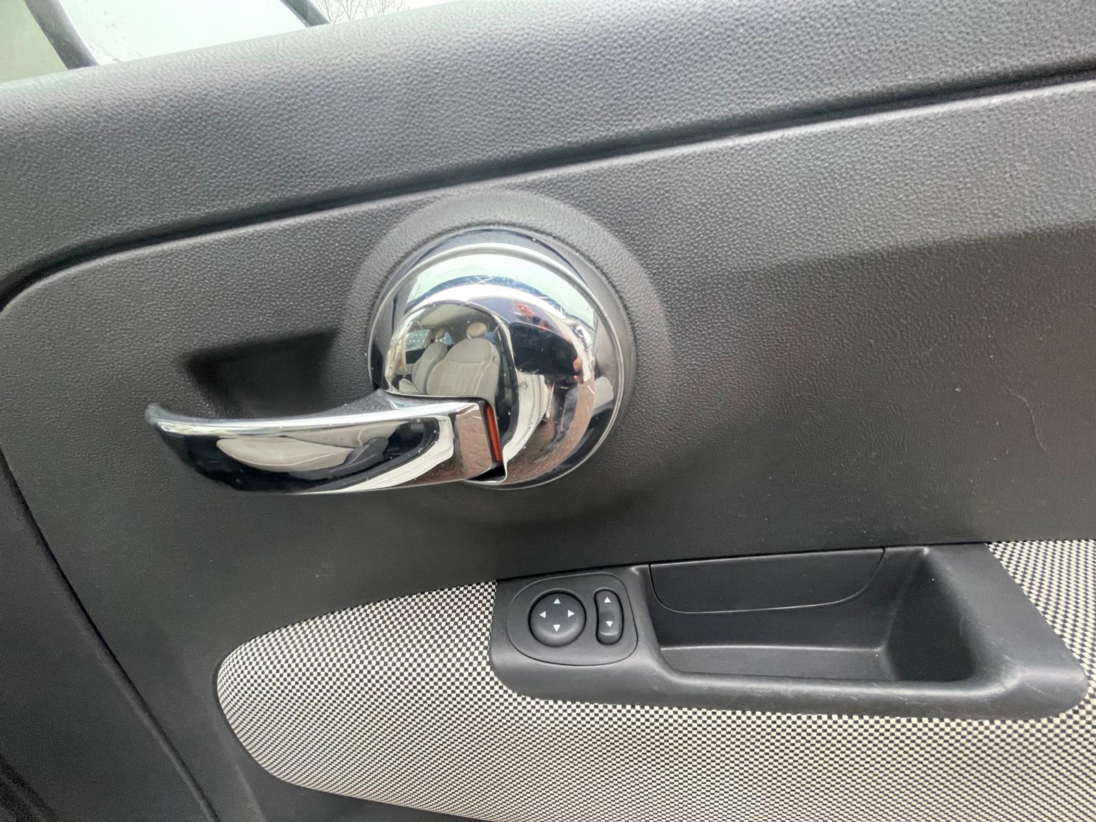 Fiat 500 1.2 Lounge Hatchback 3dr Petrol Manual Euro 4 (69 bhp)