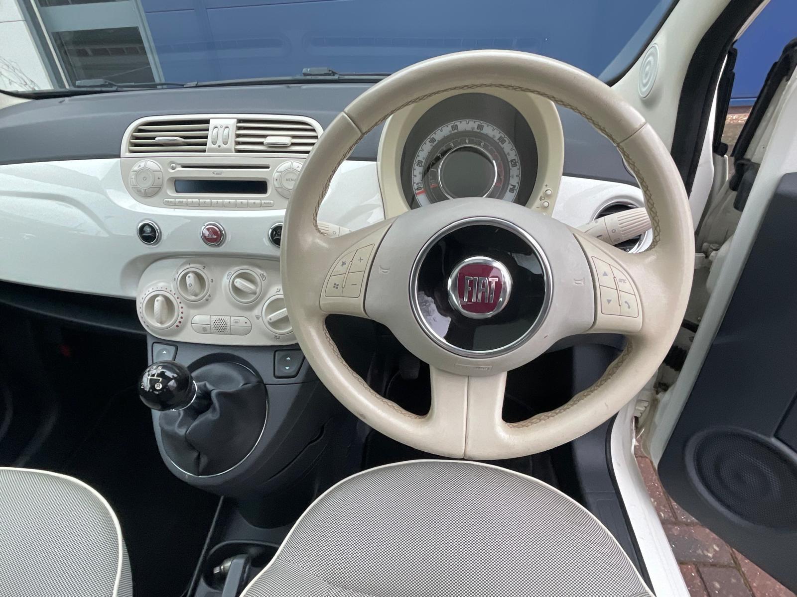 Fiat 500 1.2 Lounge Hatchback 3dr Petrol Manual Euro 4 (69 bhp)
