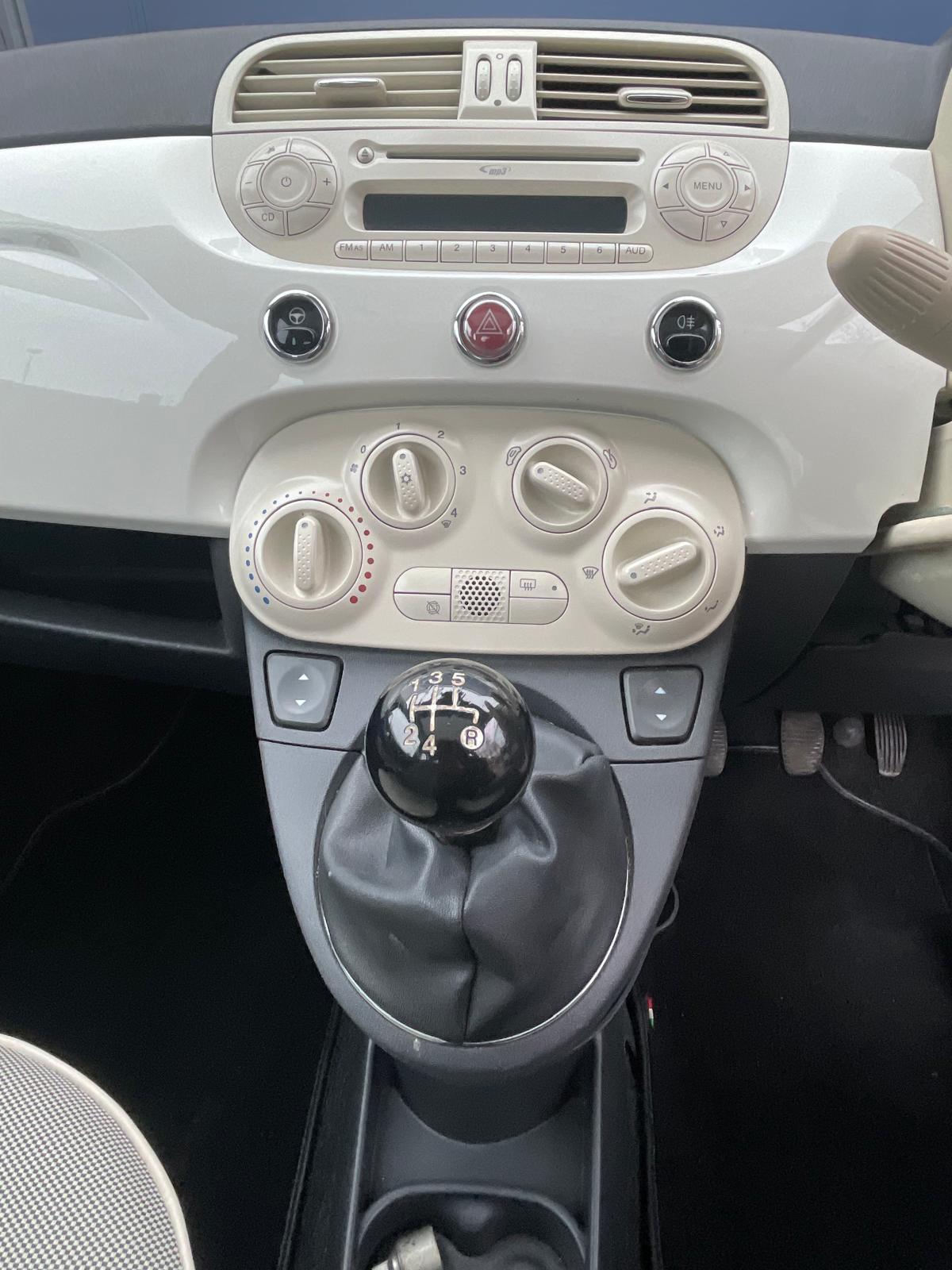 Fiat 500 1.2 Lounge Hatchback 3dr Petrol Manual Euro 4 (69 bhp)