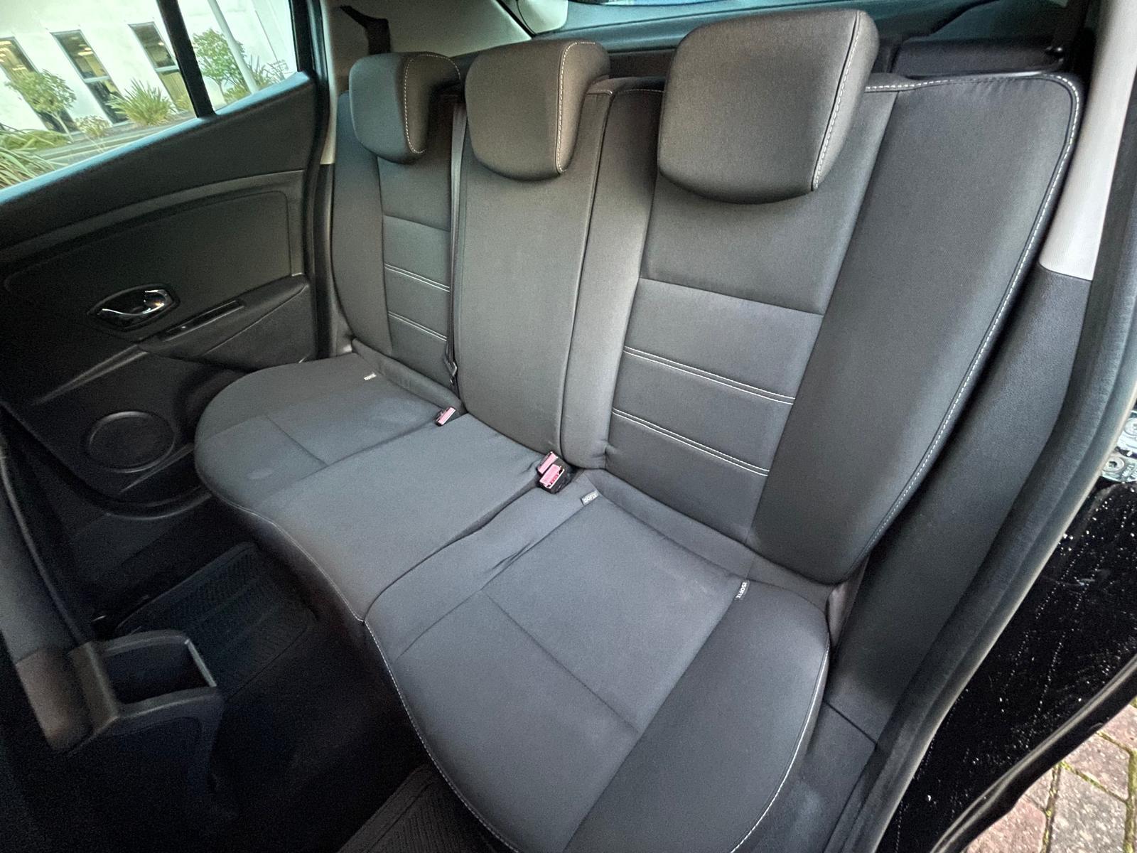 Renault Megane 1.6 VVT Knight Edition Hatchback 5dr Petrol Manual Euro 5 (110 ps)