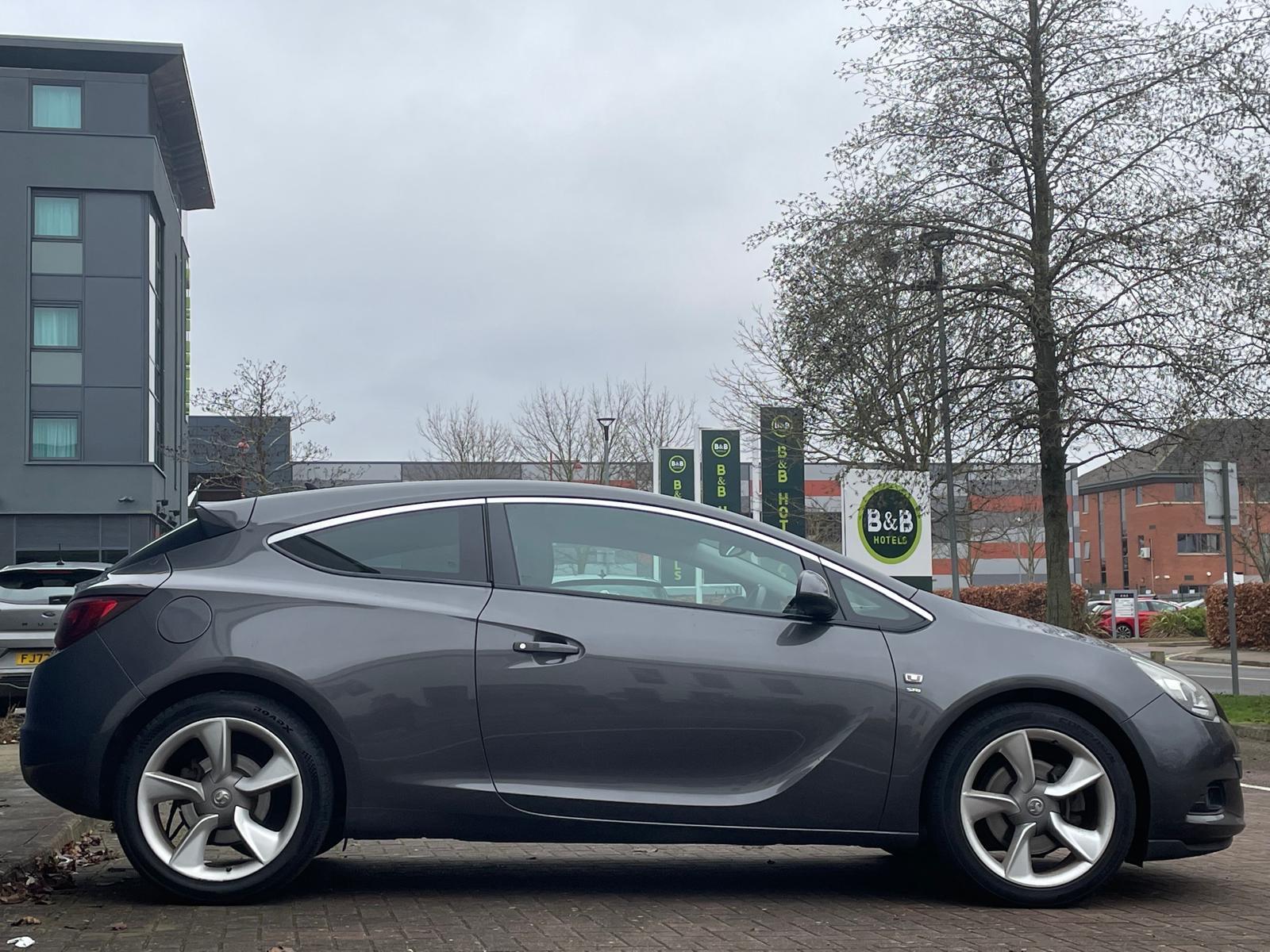 Vauxhall Astra GTC 1.4T SRi Coupe 3dr Petrol Manual Euro 5 (s/s) 20in Alloy (140 ps)