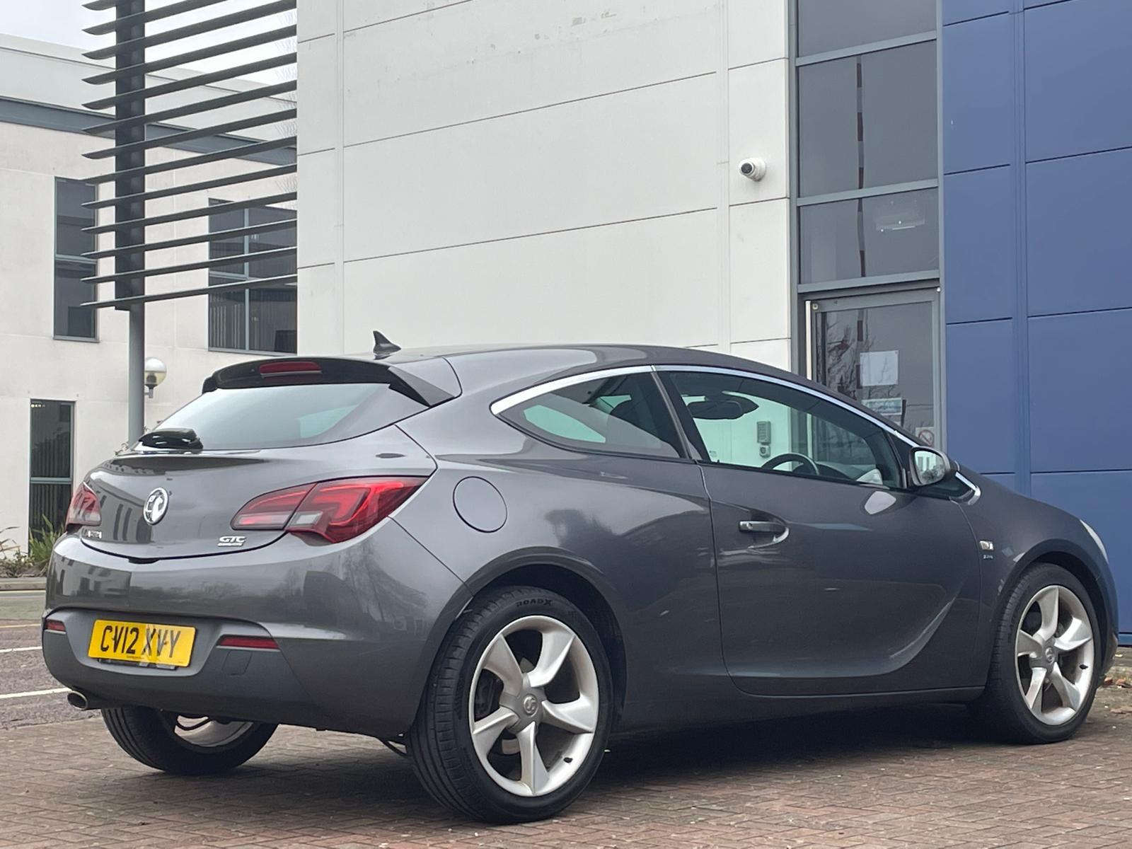 Vauxhall Astra GTC 1.4T SRi Coupe 3dr Petrol Manual Euro 5 (s/s) 20in Alloy (140 ps)