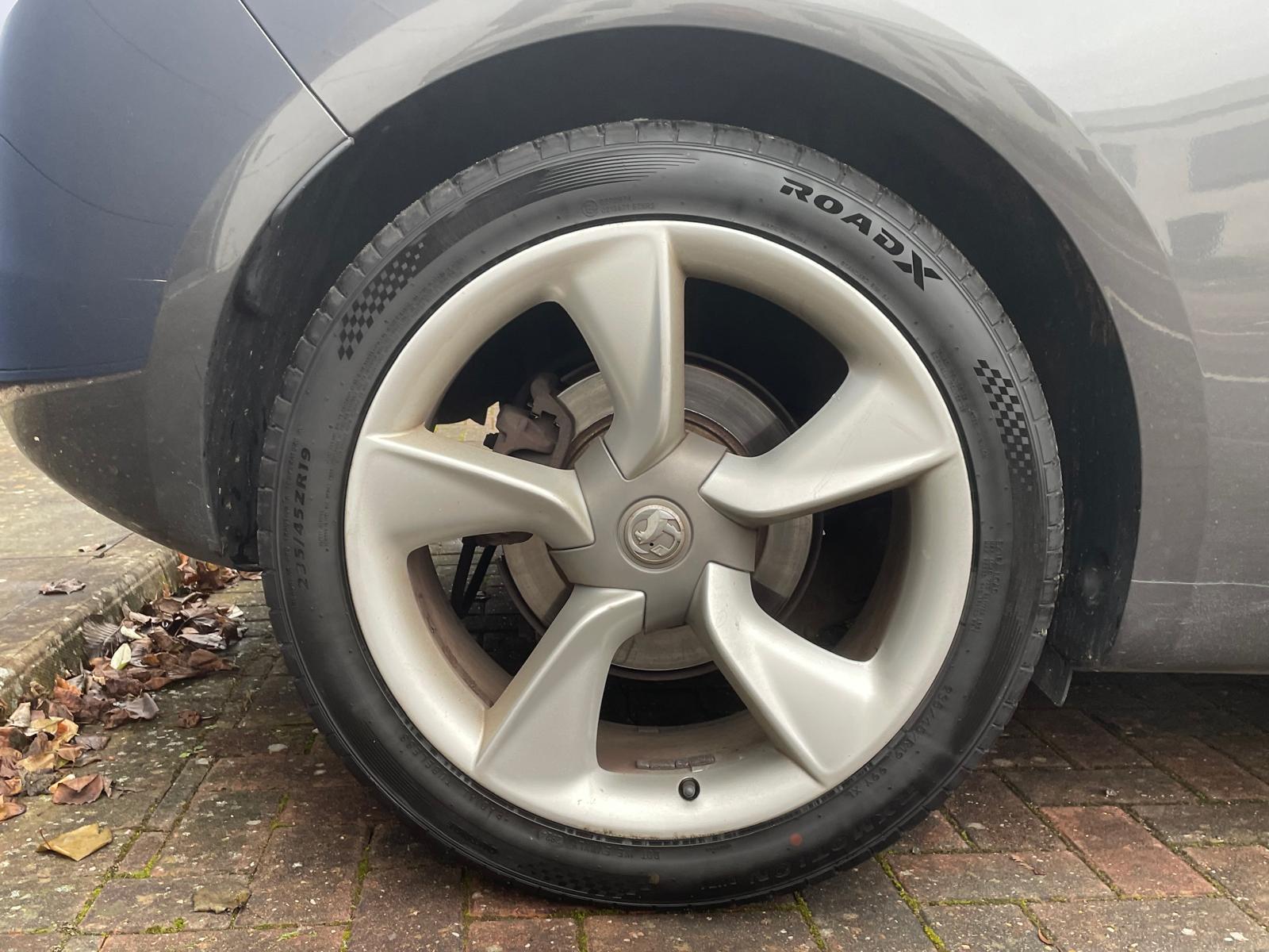 Vauxhall Astra GTC 1.4T SRi Coupe 3dr Petrol Manual Euro 5 (s/s) 20in Alloy (140 ps)