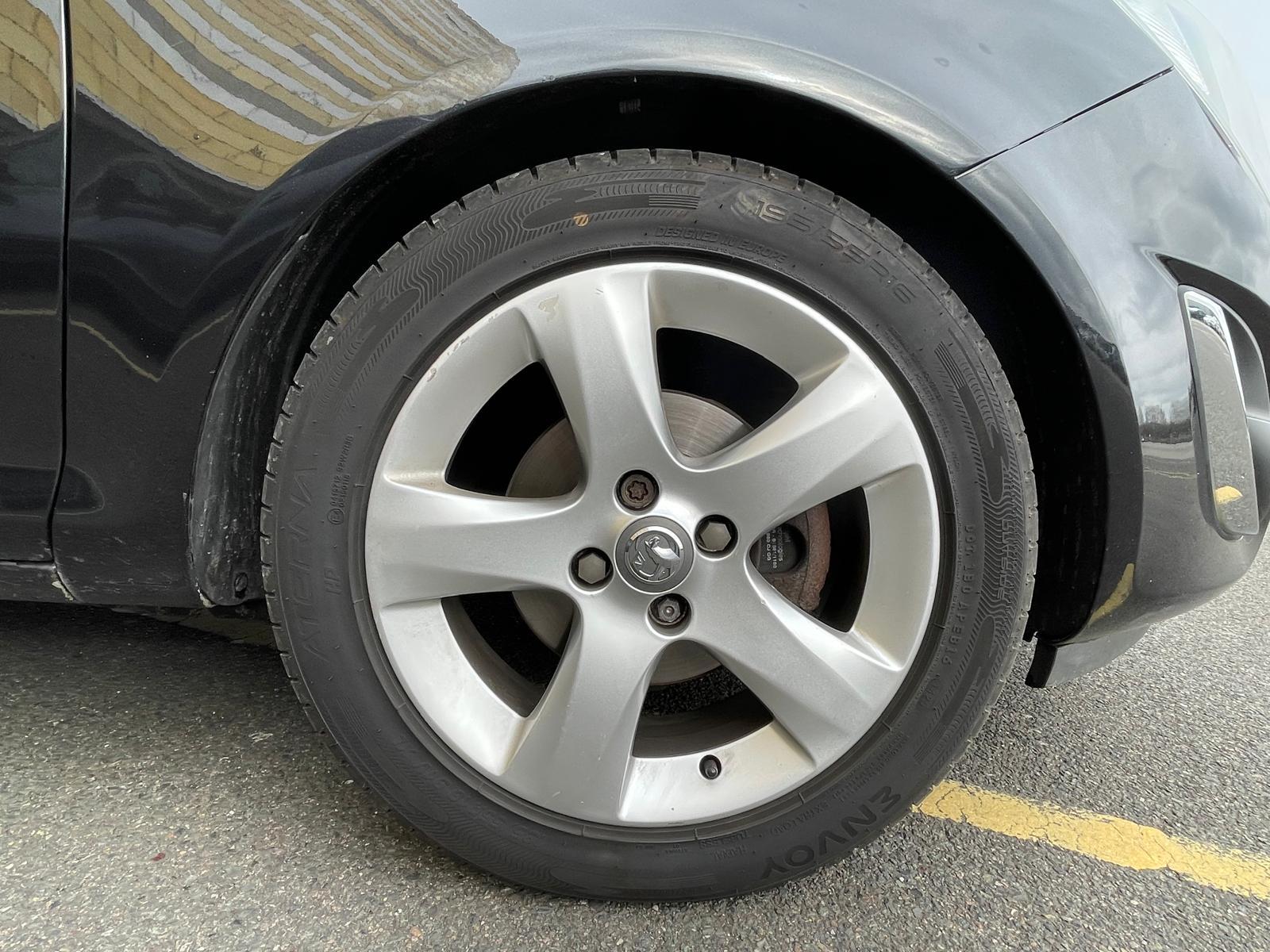 Vauxhall Corsa 1.2 16V SXi Hatchback 5dr Petrol Manual Euro 5 (A/C) (85 ps)