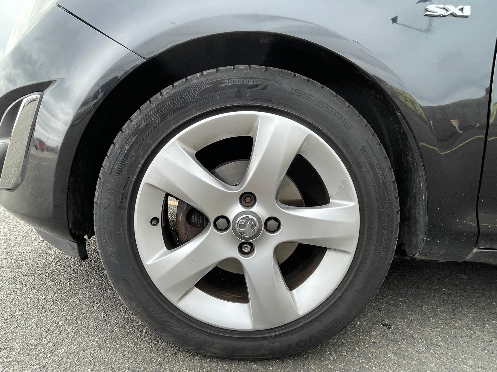 Vauxhall Corsa 1.2 16V SXi Hatchback 5dr Petrol Manual Euro 5 (A/C) (85 ps)