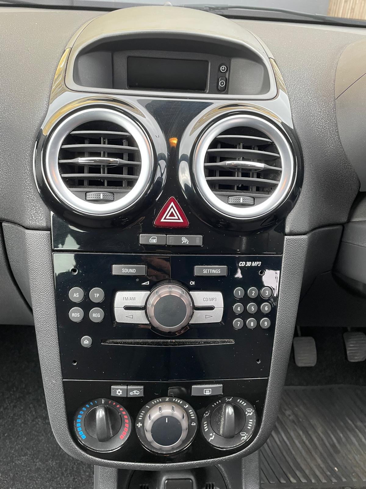 Vauxhall Corsa 1.2 16V SXi Hatchback 5dr Petrol Manual Euro 5 (A/C) (85 ps)